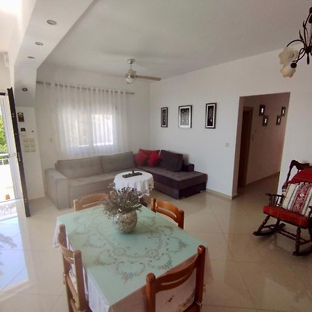 Sofia'S Seaview Villa Near Airport And Beach Артеміда Екстер'єр фото