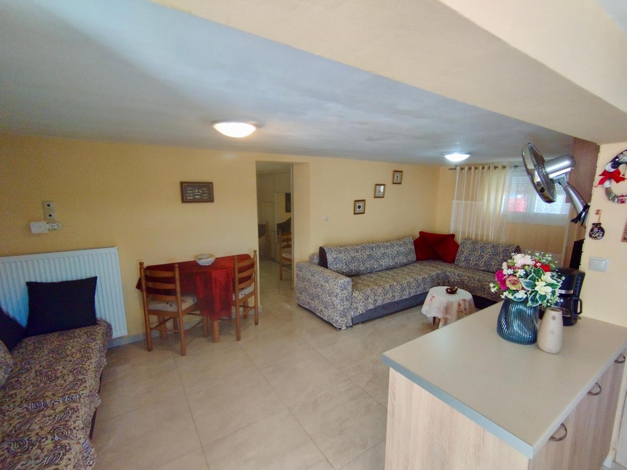 Sofia'S Seaview Villa Near Airport And Beach Артеміда Екстер'єр фото