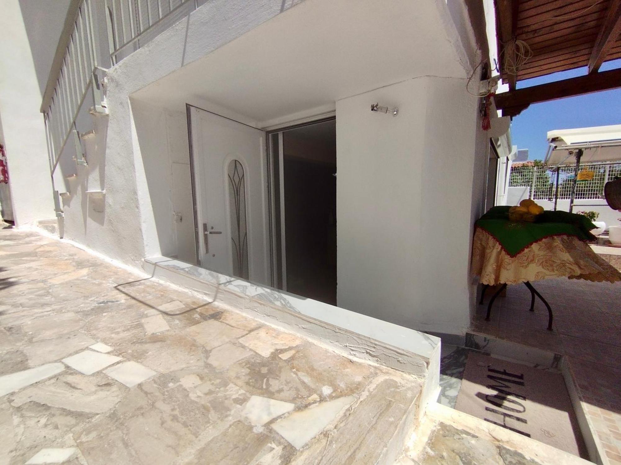 Sofia'S Seaview Villa Near Airport And Beach Артеміда Екстер'єр фото