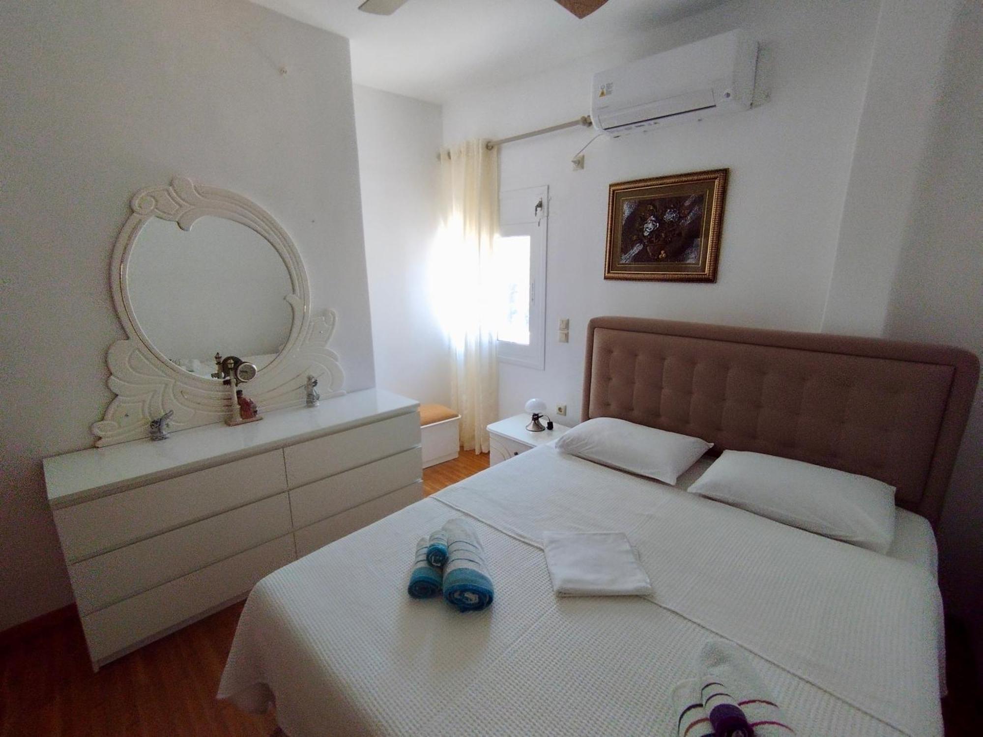 Sofia'S Seaview Villa Near Airport And Beach Артеміда Екстер'єр фото